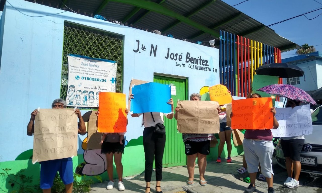 Protestan en Kínder 'José Benítez', en Monterrey