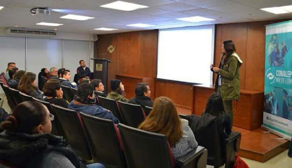 Evalúan resultados de programa de abandono escolar