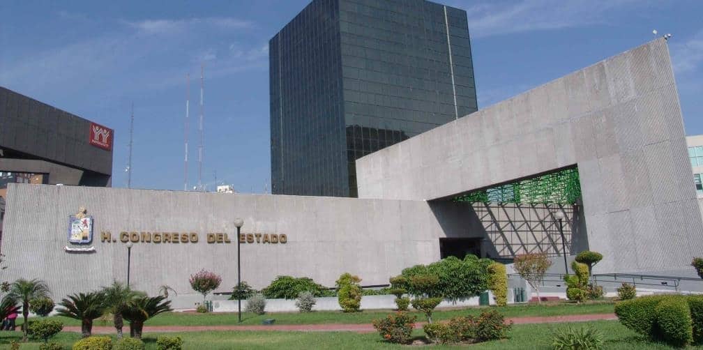 Votarán temas clave tras neblina navideña