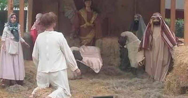 Sustraen niño Dios de nacimiento en parque de Reynosa