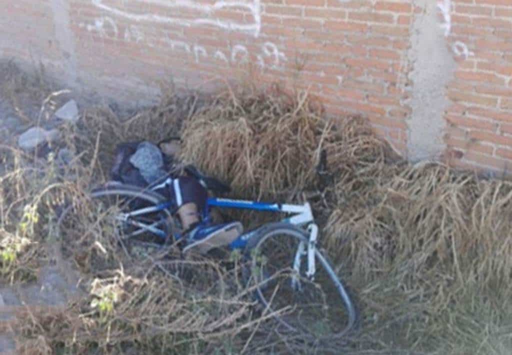 Borracho muere al estrellar su bicicleta contra muro en Hidalgo