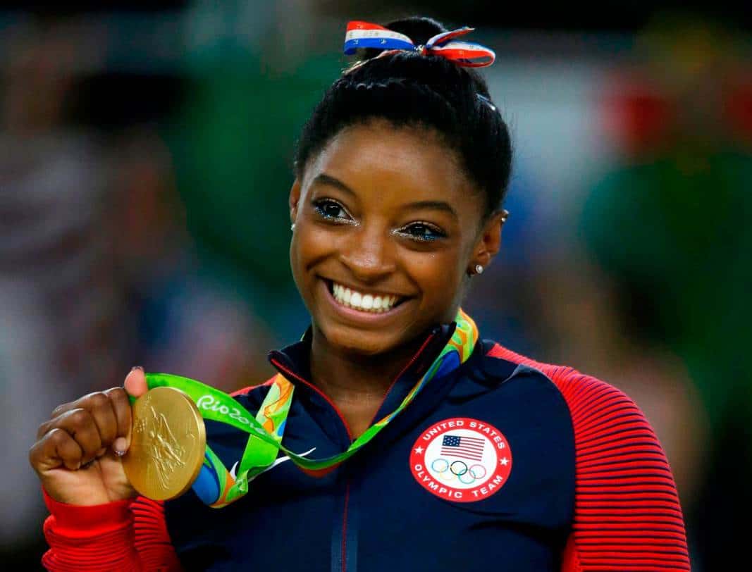 Gimnasta olímpica Simone Biles denuncia abuso sexual