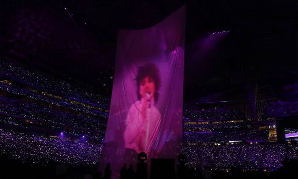 Reviven a Prince en el Super Bowl LII