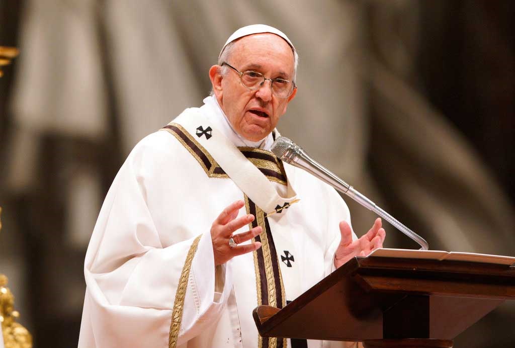 Papa exhorta a sacerdotes a realizar sermones breves, no más de 10 minutos