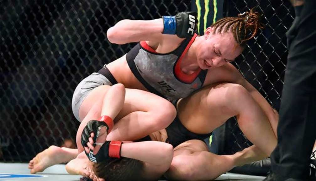 Luchadora queda irreconocible luego de recibir una paliza
