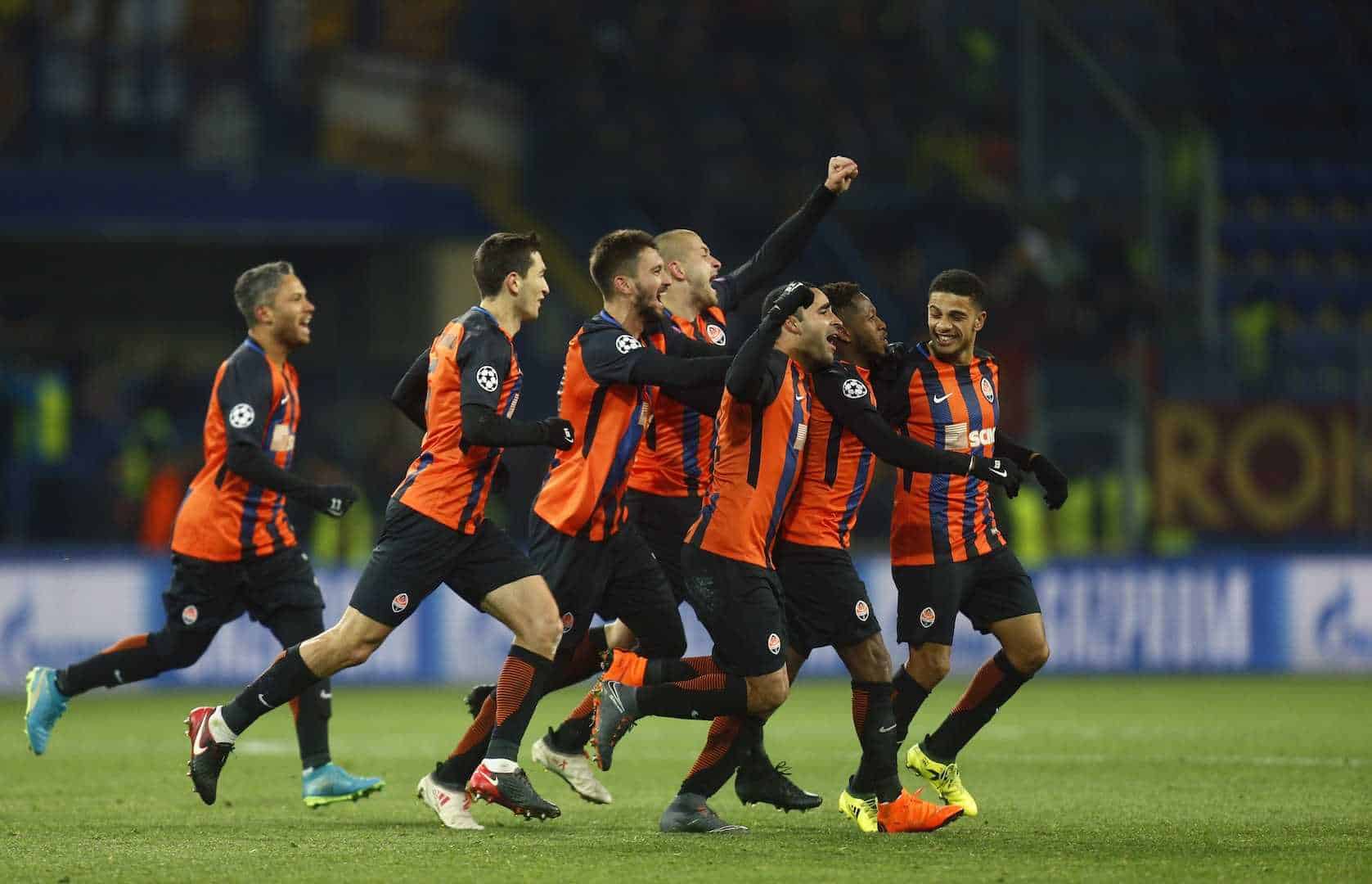 A base de golazos, Shakhtar Donetsk remonta a la Roma
