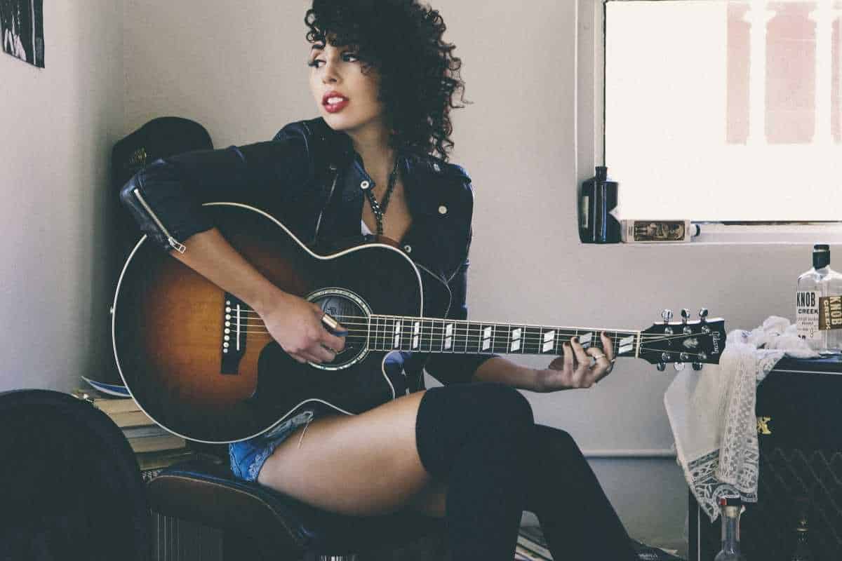 Raquel Sofía lanza su disco 2:00 AM