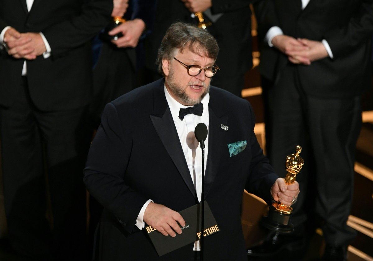 Oscar a mejor director es para Guillermo del Toro