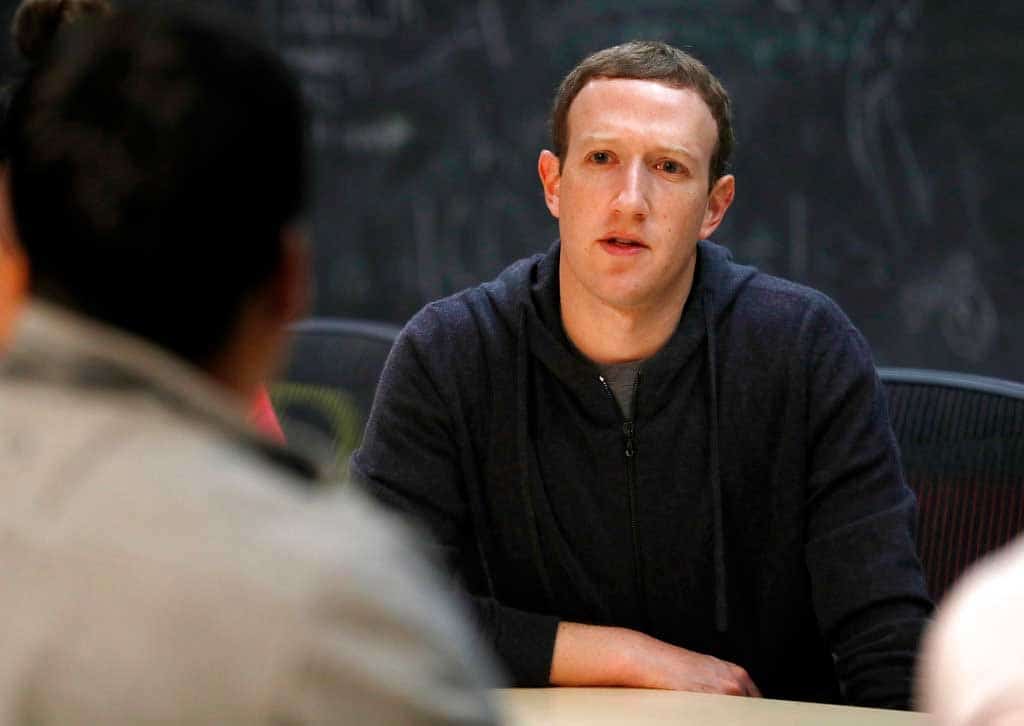 Zuckerberg desaira invitación para asistir a panel con legisladores británicos