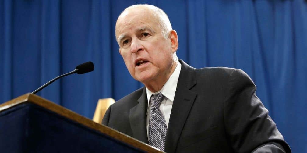 Critica Trump al gobernador de California por indultar a cinco inmigrantes