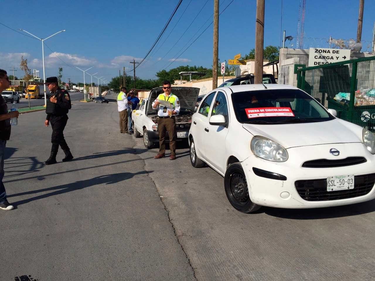 Arrecia decomiso de taxis 'pirata”