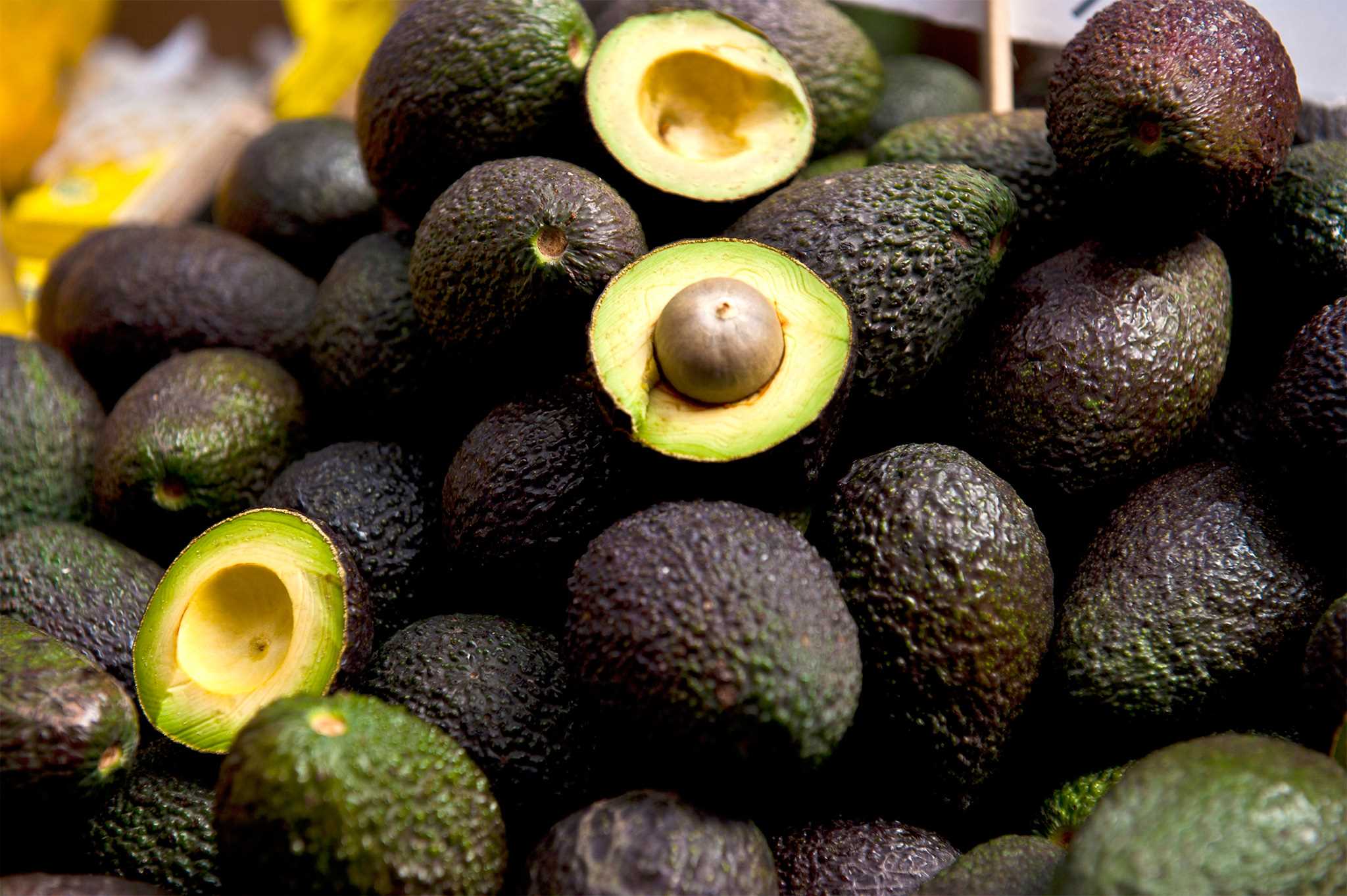 Aguacate, jitomate y huevo registran mayor aumento en abril