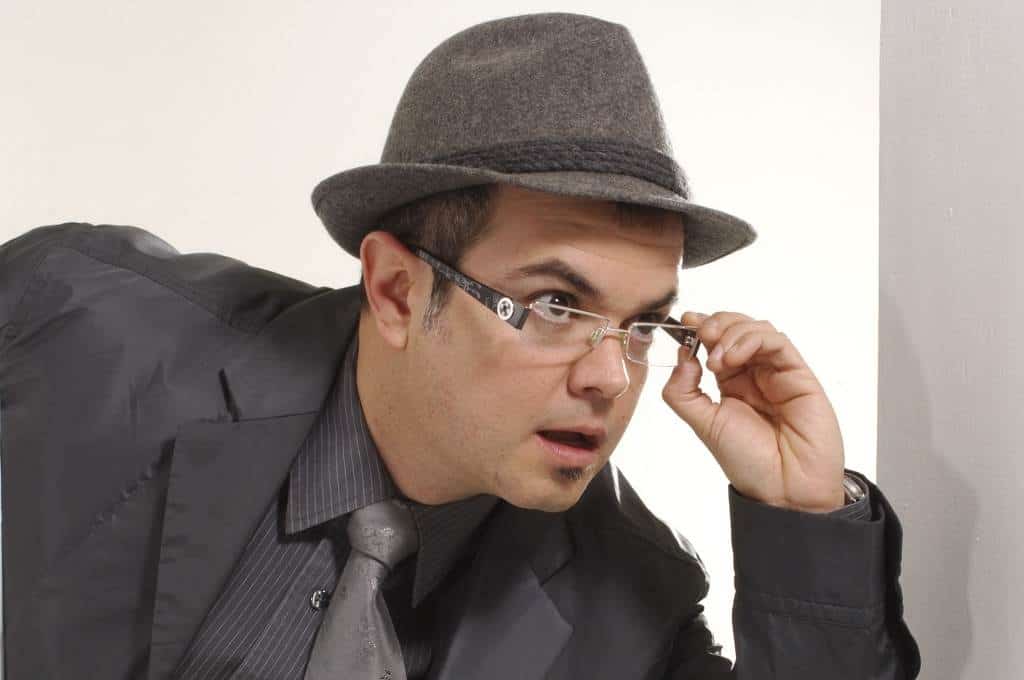 Prepara Aleks Syntek documental sobre la música