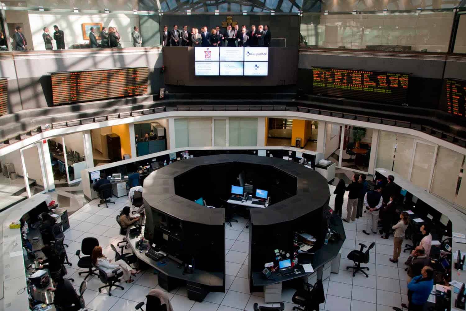 Desciende Bolsa Mexicana 0.18 por ciento