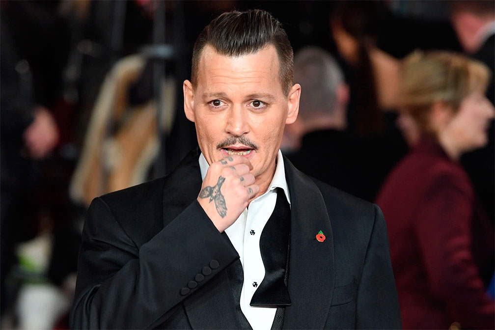 Johnny Depp luce irreconocible con su nuevo aspecto
