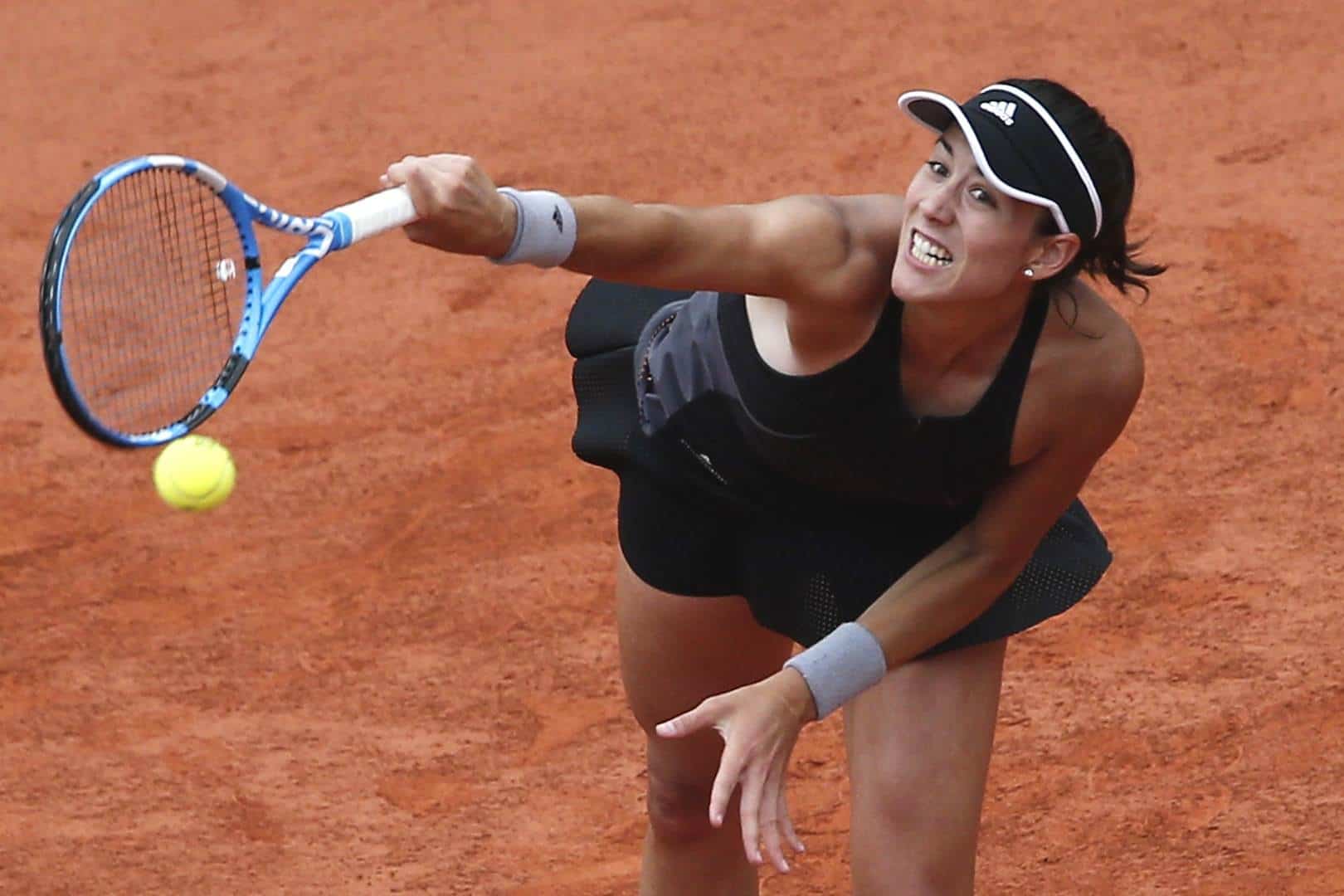 Muguruza elimina a Sharapova en Roland Garros