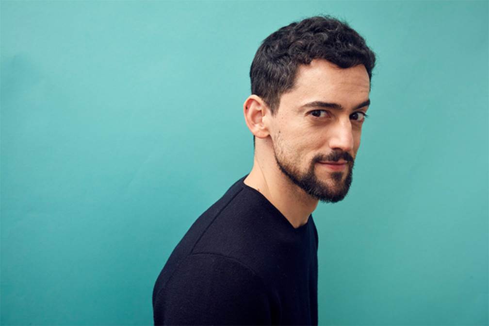 Luis Gerardo Méndez se une al elenco de Murder Mystery