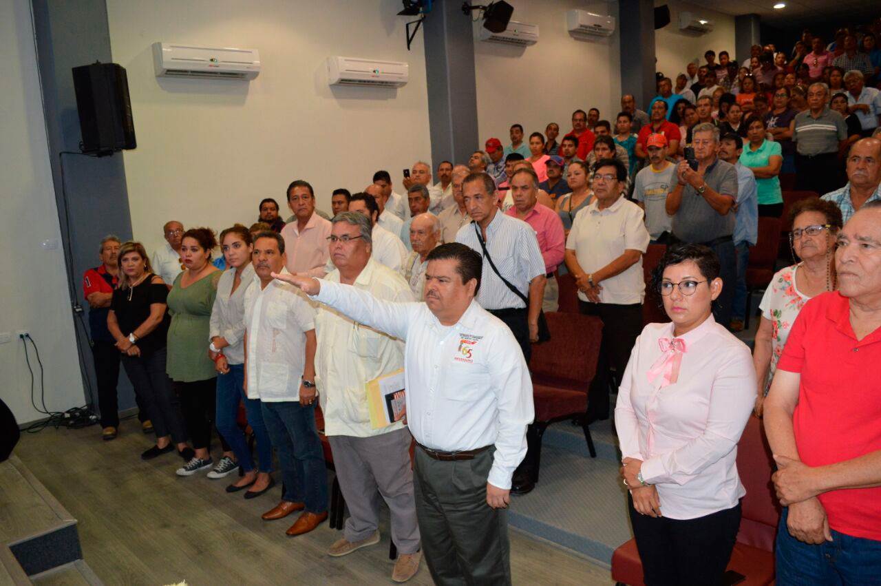 Reeligen a Alberto Serna en la Croc de Nuevo León