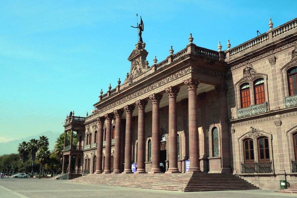 Gobierno opaca detalles de gastos; esconden viajes del Bronco
