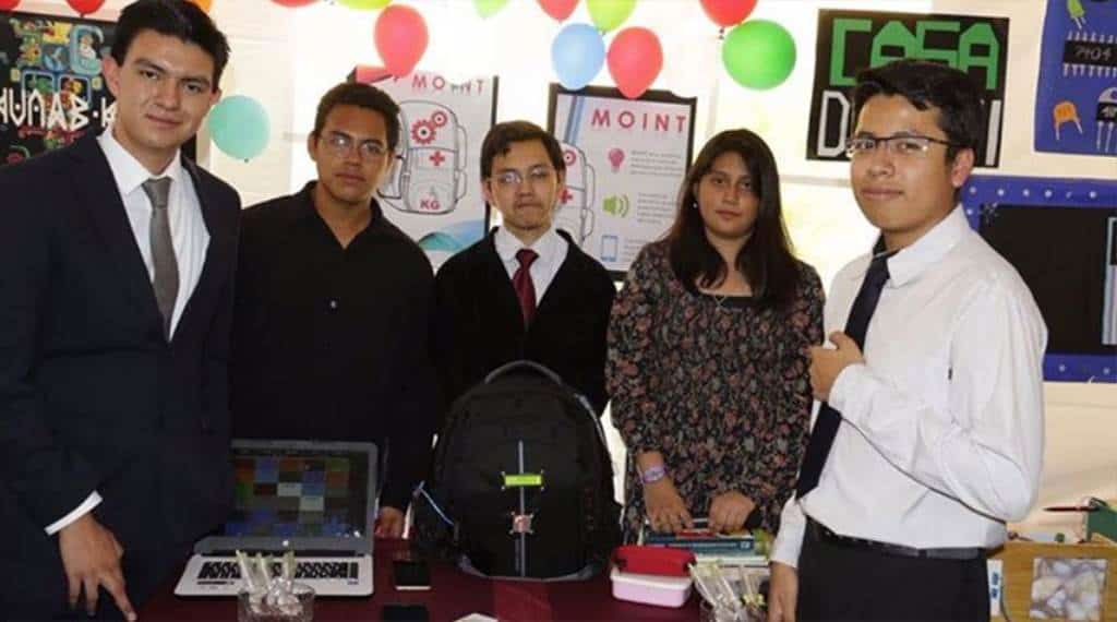 Estudiantes diseñan mochila inteligente para personas olvidadizas
