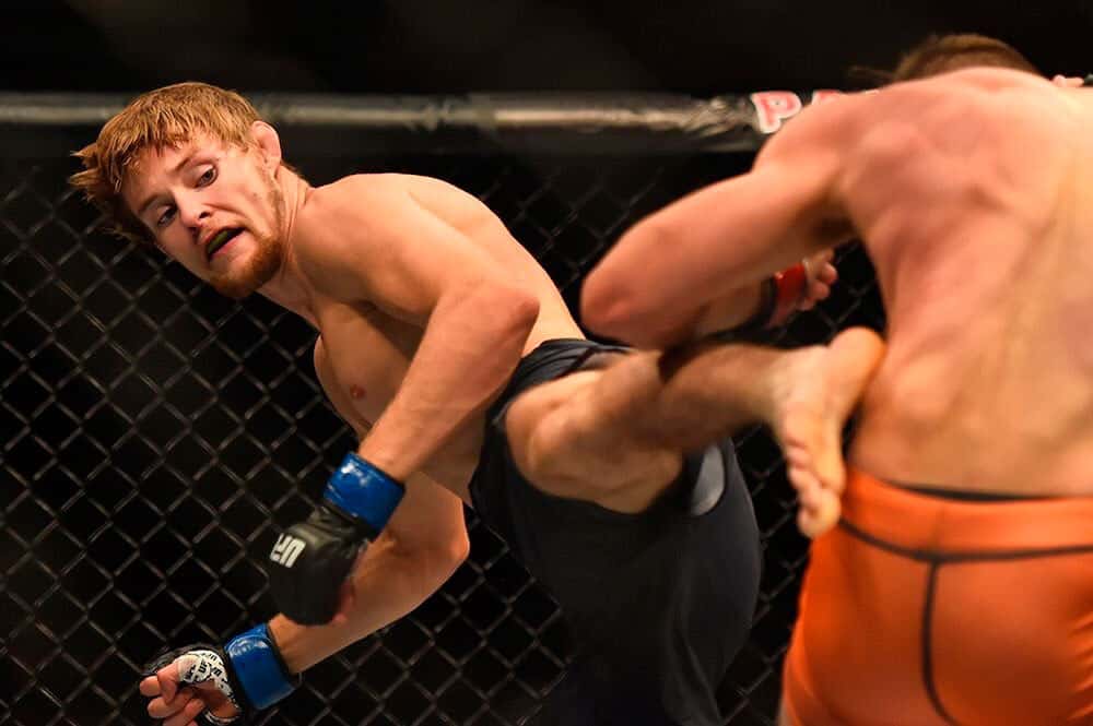 Un luchador de la UFC se mutila los genitales con un taladro