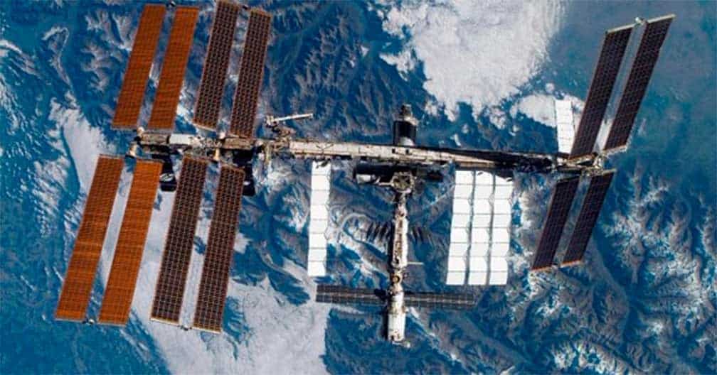 Reparan fuga de aire en la Estación Espacial Internacional