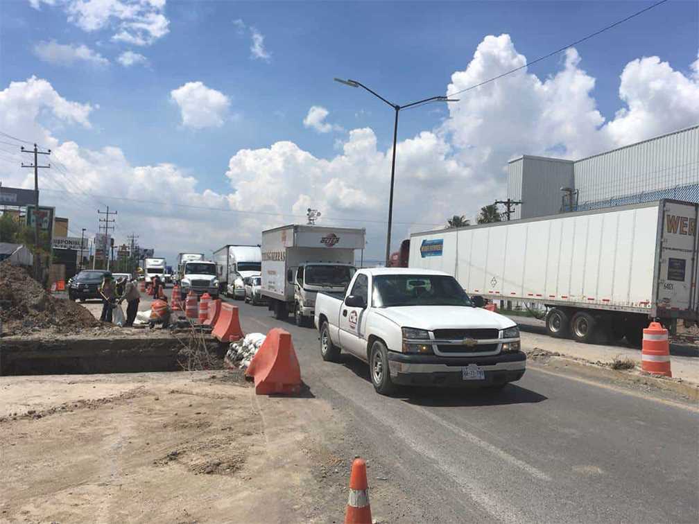 Obras en Carretera a Laredo complican y desquician vialidad