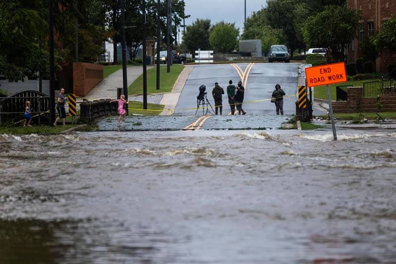 Aumenta a 18 el número de víctimas por el paso de Florence en EUA