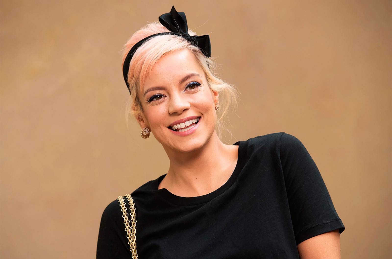 Relata Lily Allen cómo fue víctima de abuso sexual