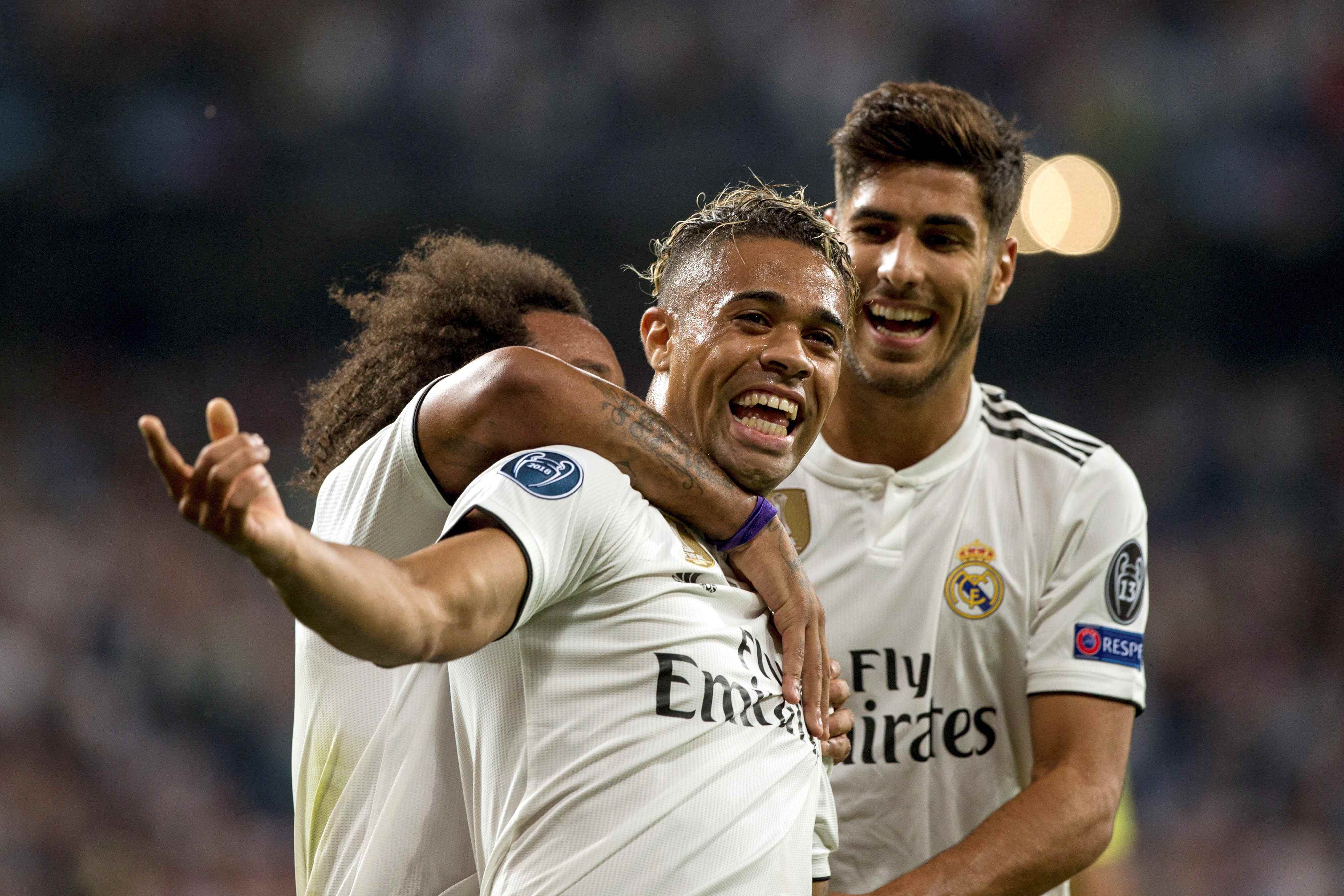 Real Madrid comienza bien la defensa de su título; gana 3-0 a Roma