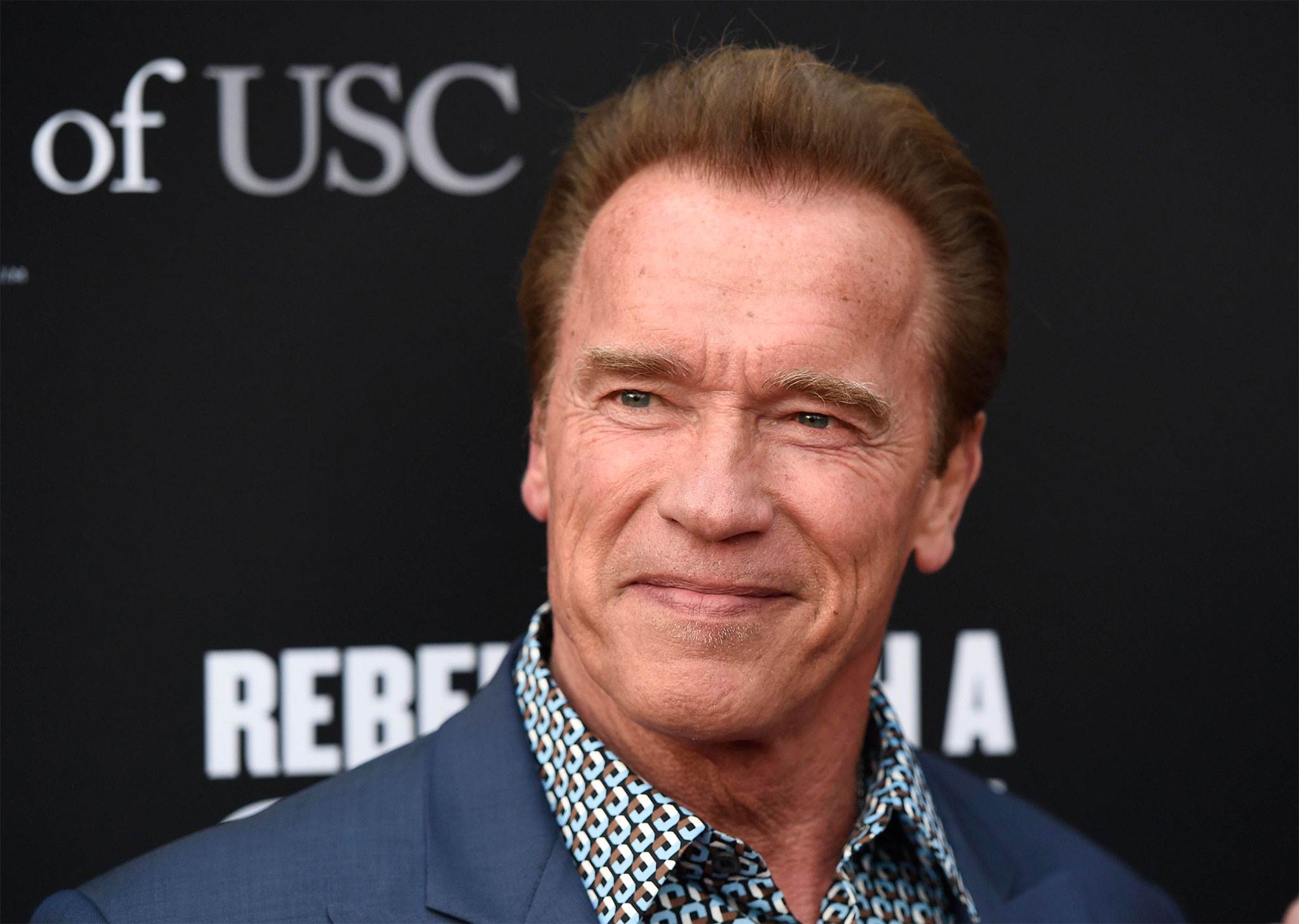 Schwarzenegger comparte foto junto a Linda Hamilton
