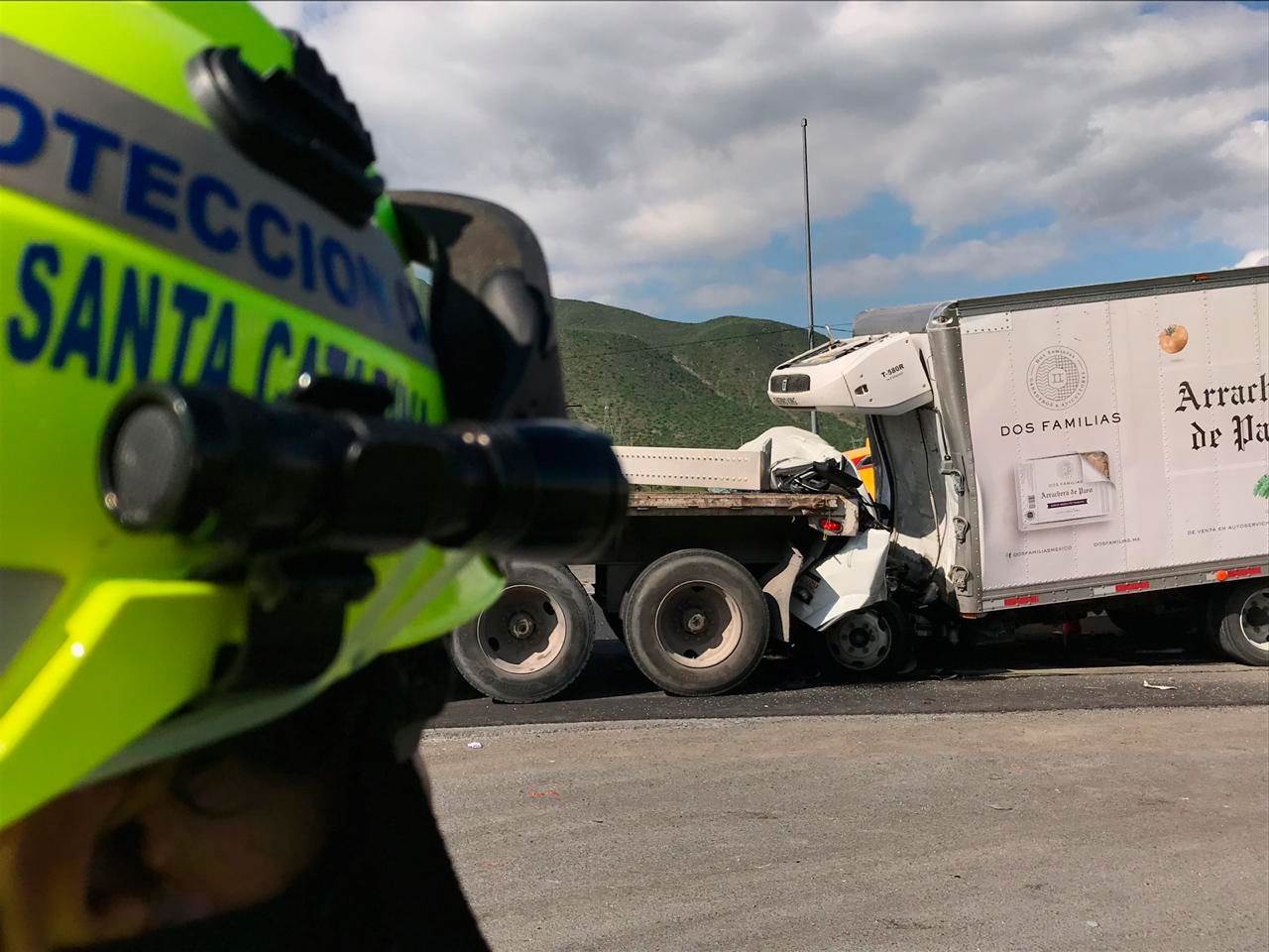 Choque en la libre Monterrey-Saltillo deja un conductor muerto