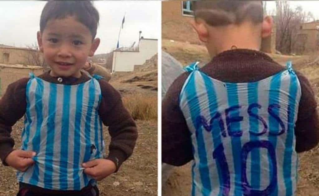 ¿Recuerdas a Murtaza, el niño fanático de Messi? La guerra lo alcanzó