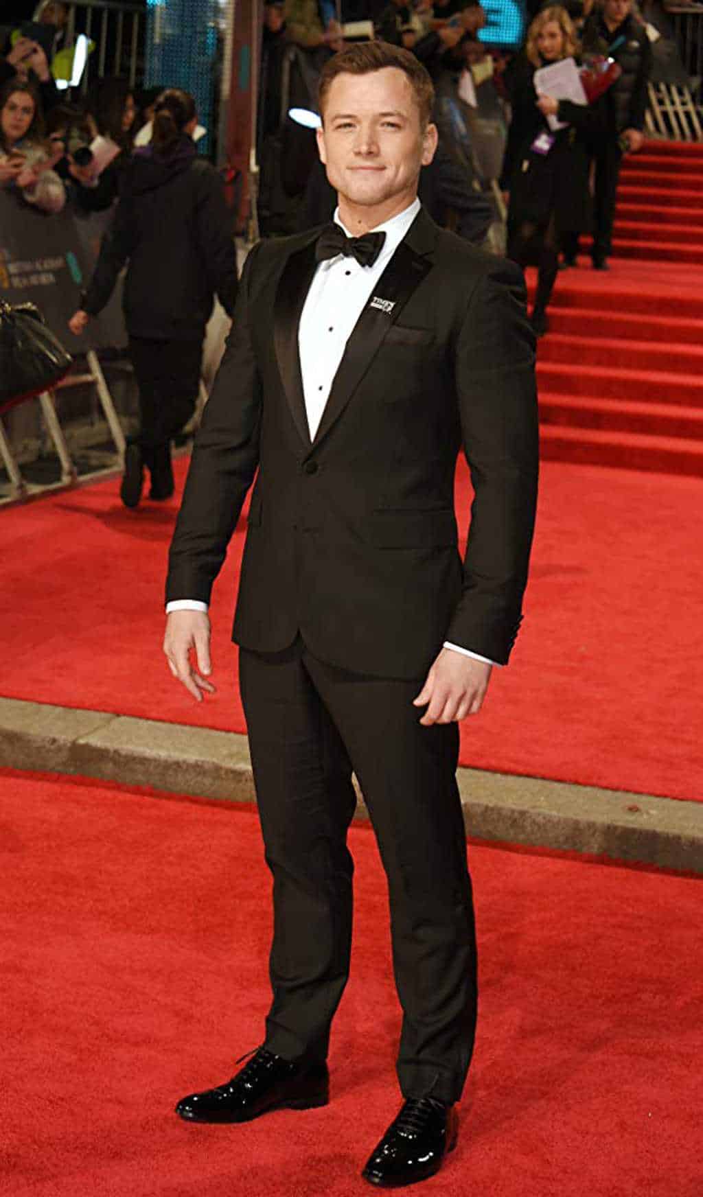 Taron Egerton; Para robarte un suspiro