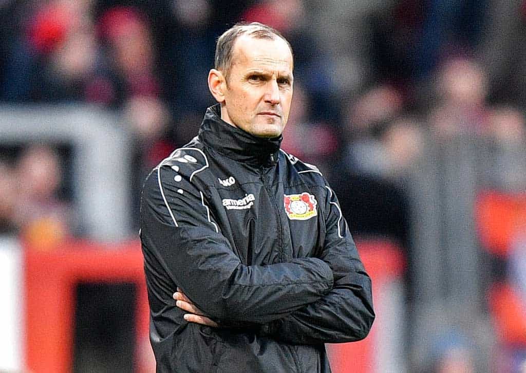 Bayer Leverkusen cesa al técnico Heiko Herrlich