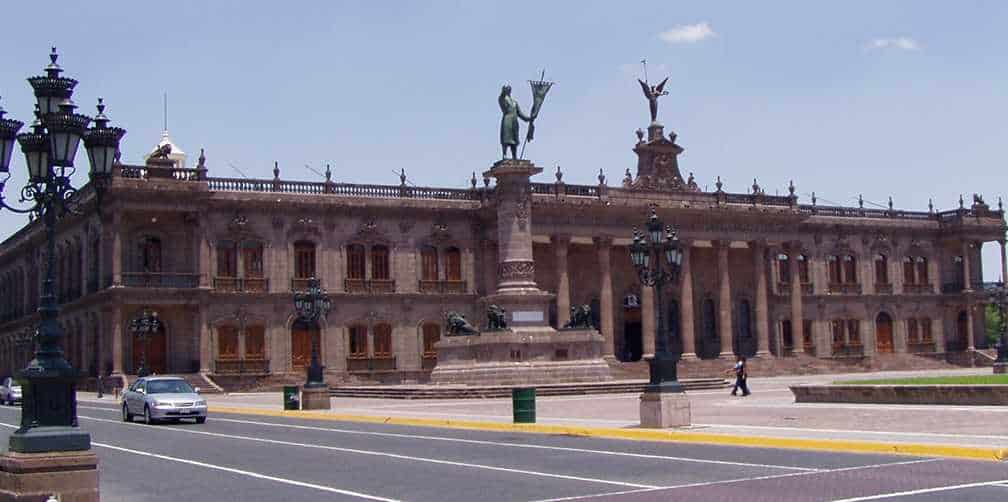Pifias del ‘Bronco’ le cobran factura: analistas