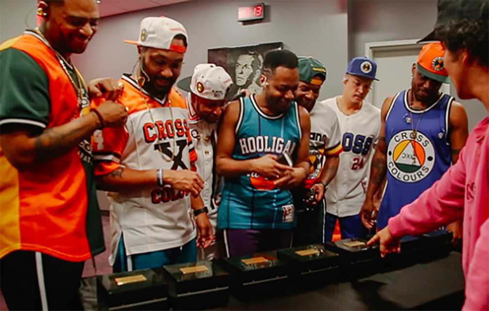 Bruno Mars consiente a sus músicos con lujoso detalle