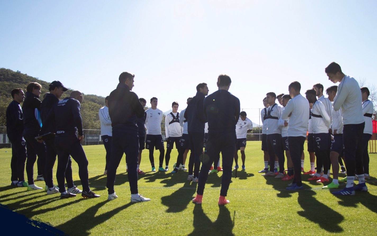 Agrada a Edson Gutiérrez posible llegada de Layún