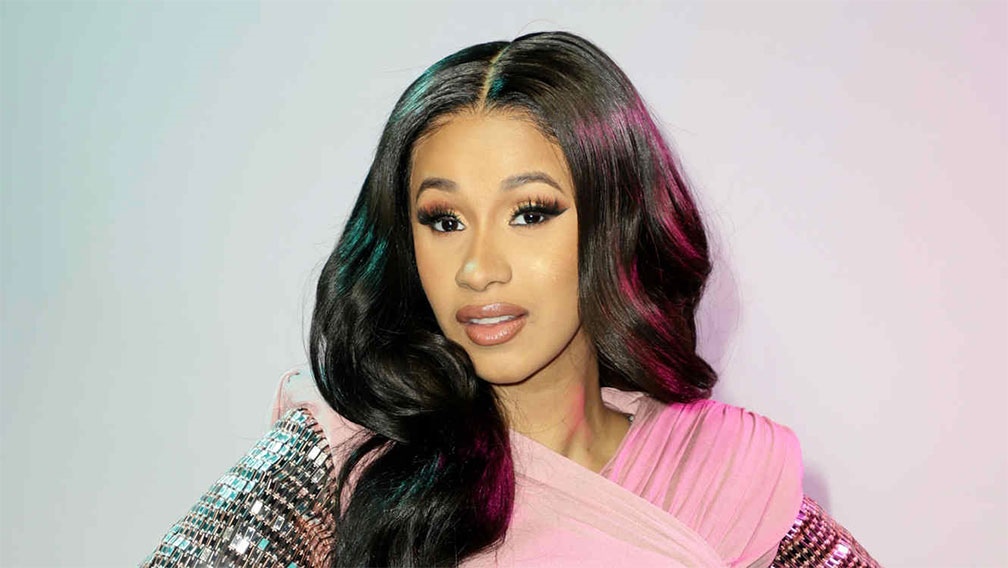 Cardi B dice no al Super Bowl por Kaepernick