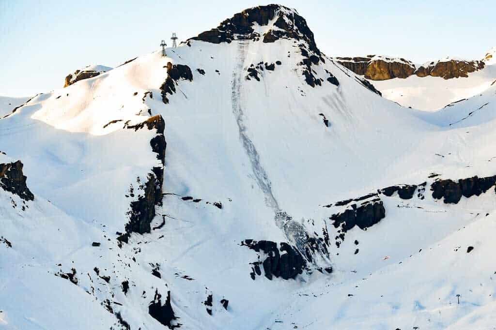Una decena de desaparecidos por una avalancha en una estación de esquí suiza