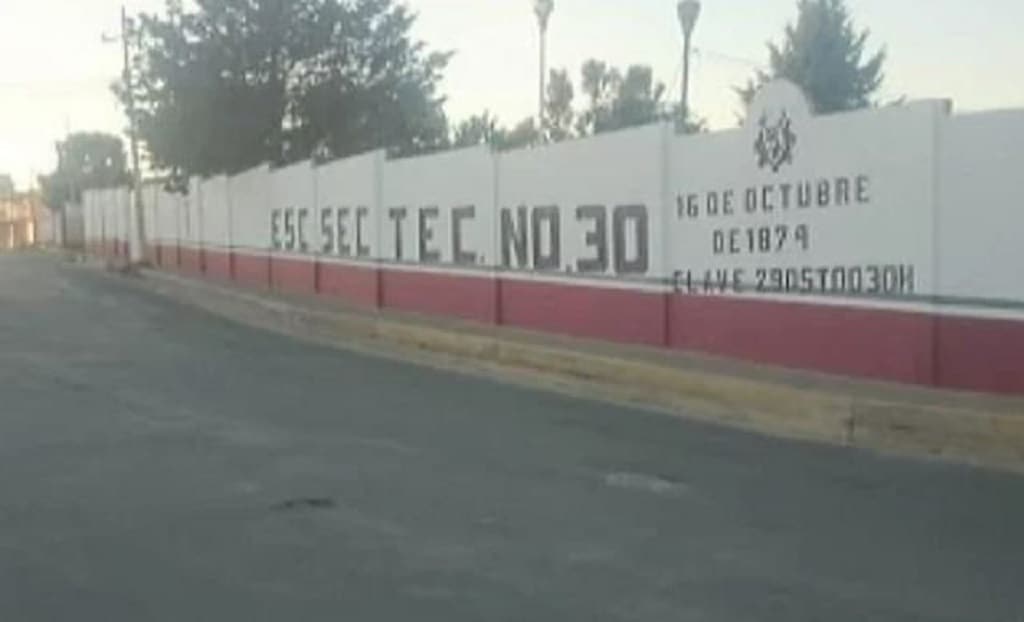 Maestra de matemáticas es navajeada por su alumno