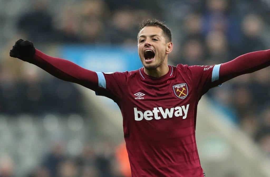 West Ham con Chicharito triunfa ante Newcastle en Liga Premier
