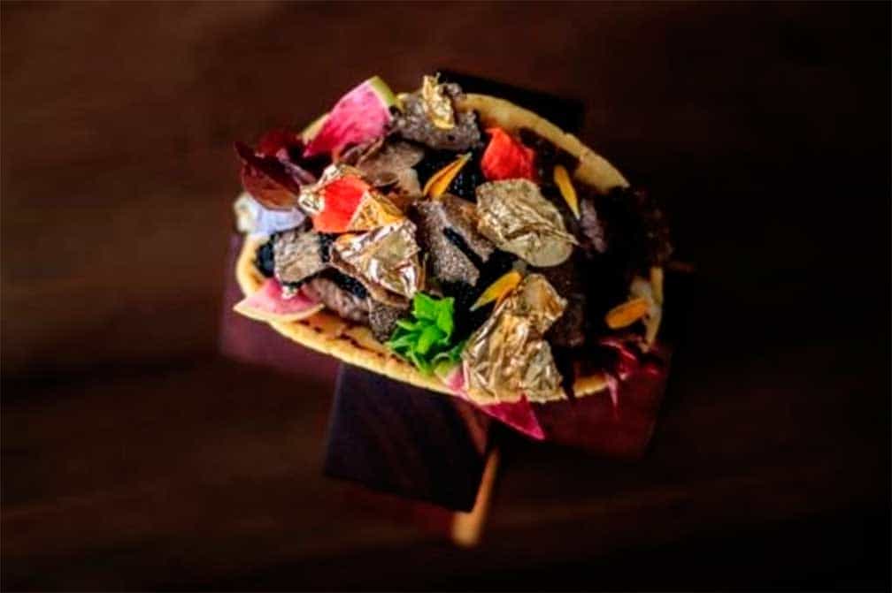 El 'taco más caro del mundo' incluye oro como ingrediente principal