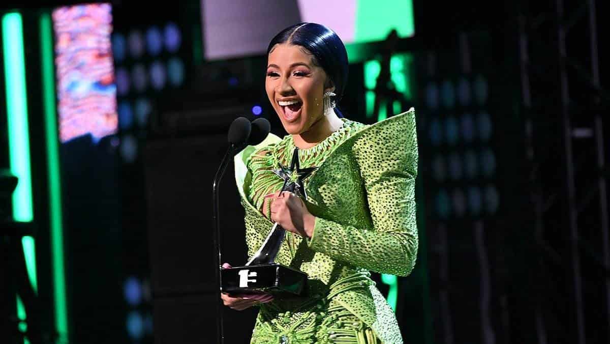 Cardi B triunfa en los BET Awards