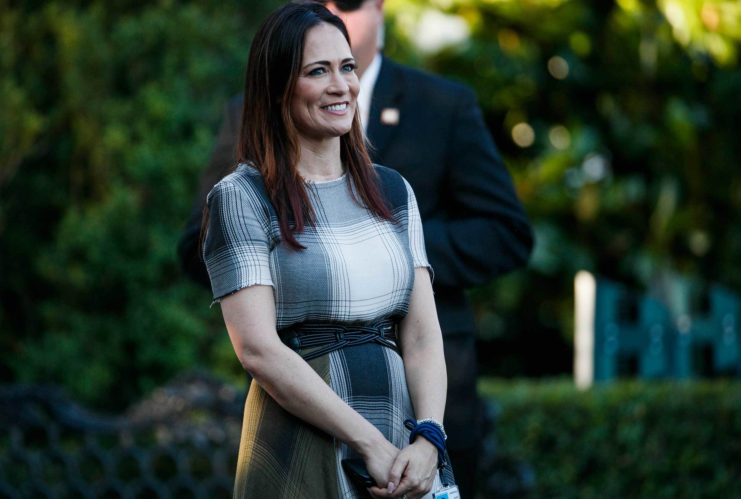 Stephanie Grisham es nueva secretaria de prensa de la Casa Blanca