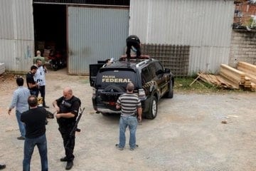 Asaltan aeropuerto de Sao Paulo y huyen con lingotes de oro
