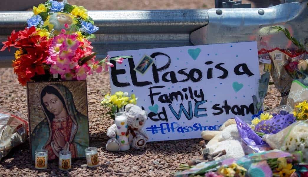 Repatrian hoy a México dos cuerpos más de víctimas en tiroteo de El Paso