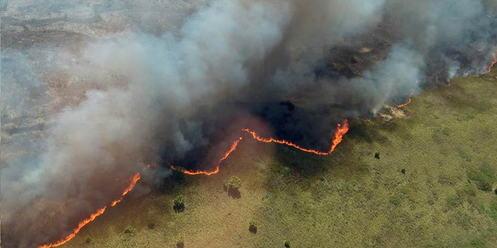 Controlan al 60 por ciento incendio Uaimil en reserva de Sian Ka´an