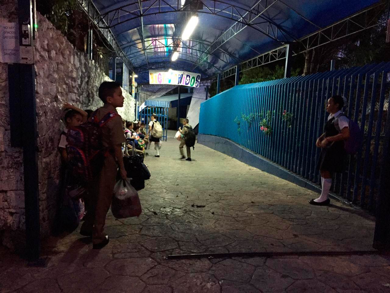 Hoy regresan a clases más de un millón de alumnos en NL
