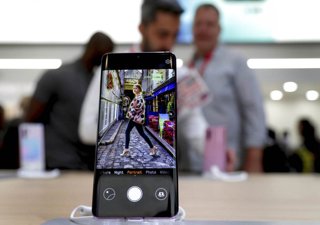 Huawei presenta nuevo circuito para último teléfono celular